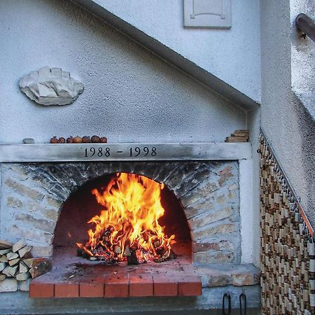 Gorgeous Home In Klis With Wifi Bobani Exteriör bild