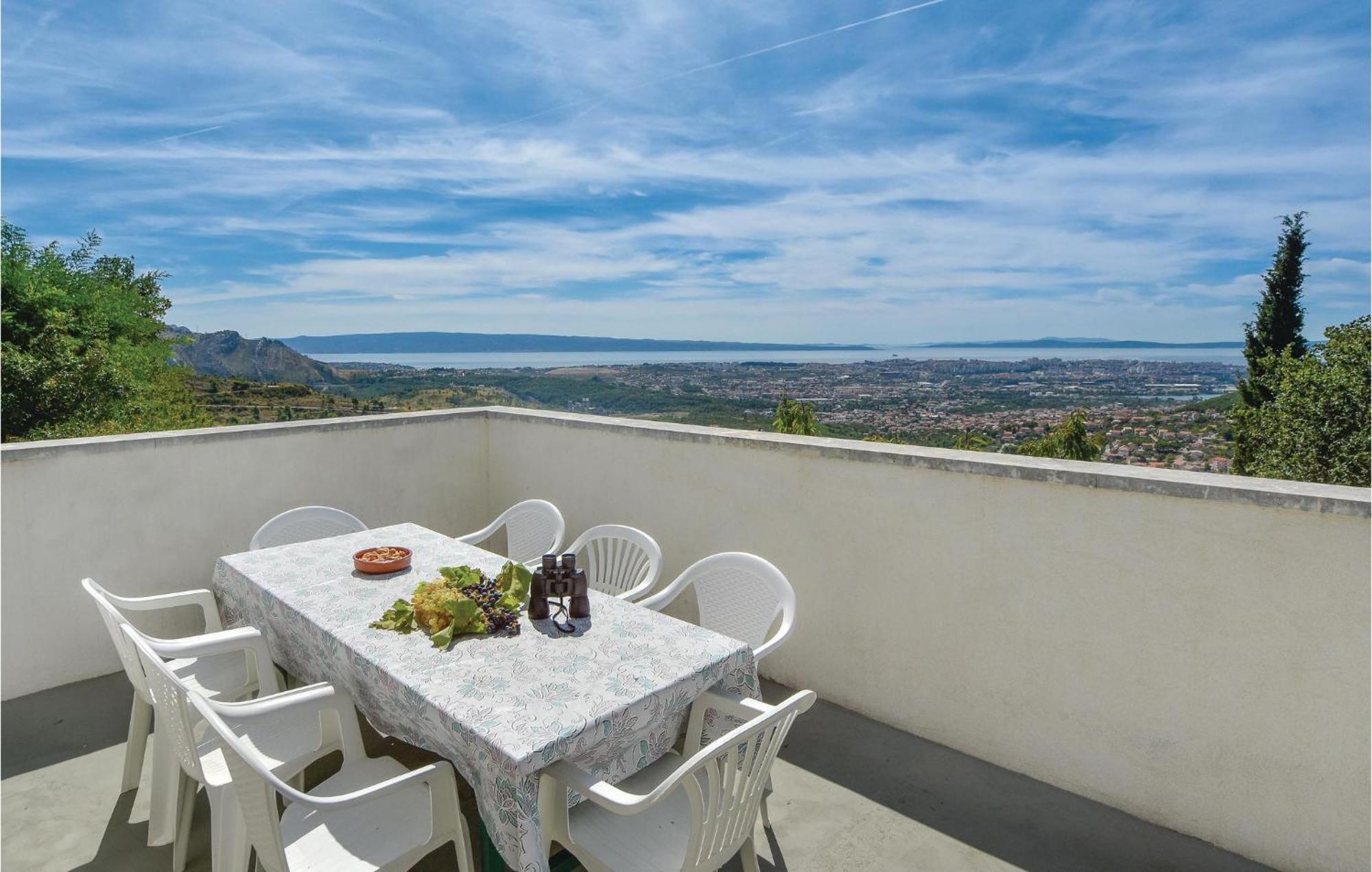 Gorgeous Home In Klis With Wifi Bobani Exteriör bild