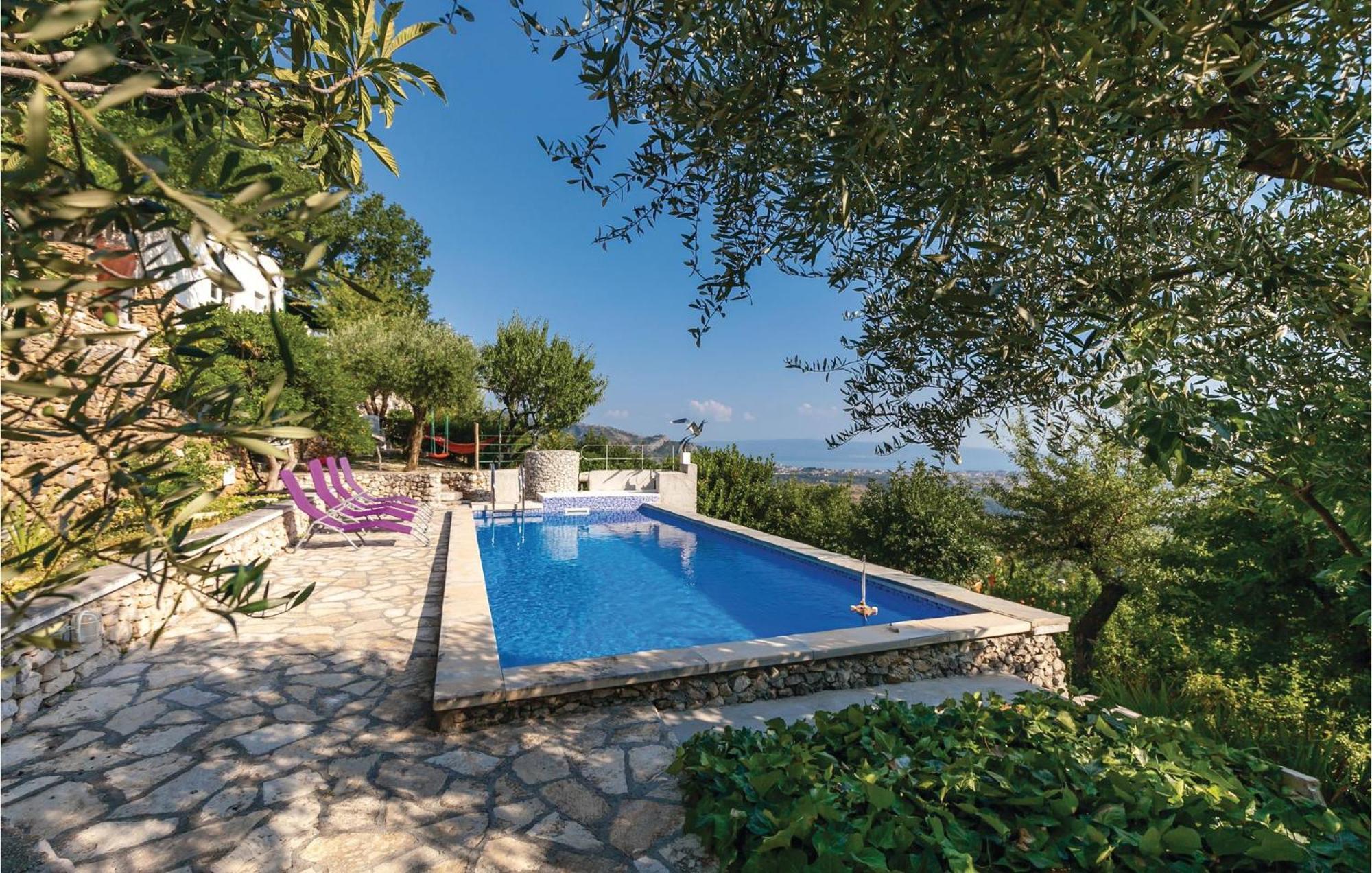 Gorgeous Home In Klis With Wifi Bobani Exteriör bild