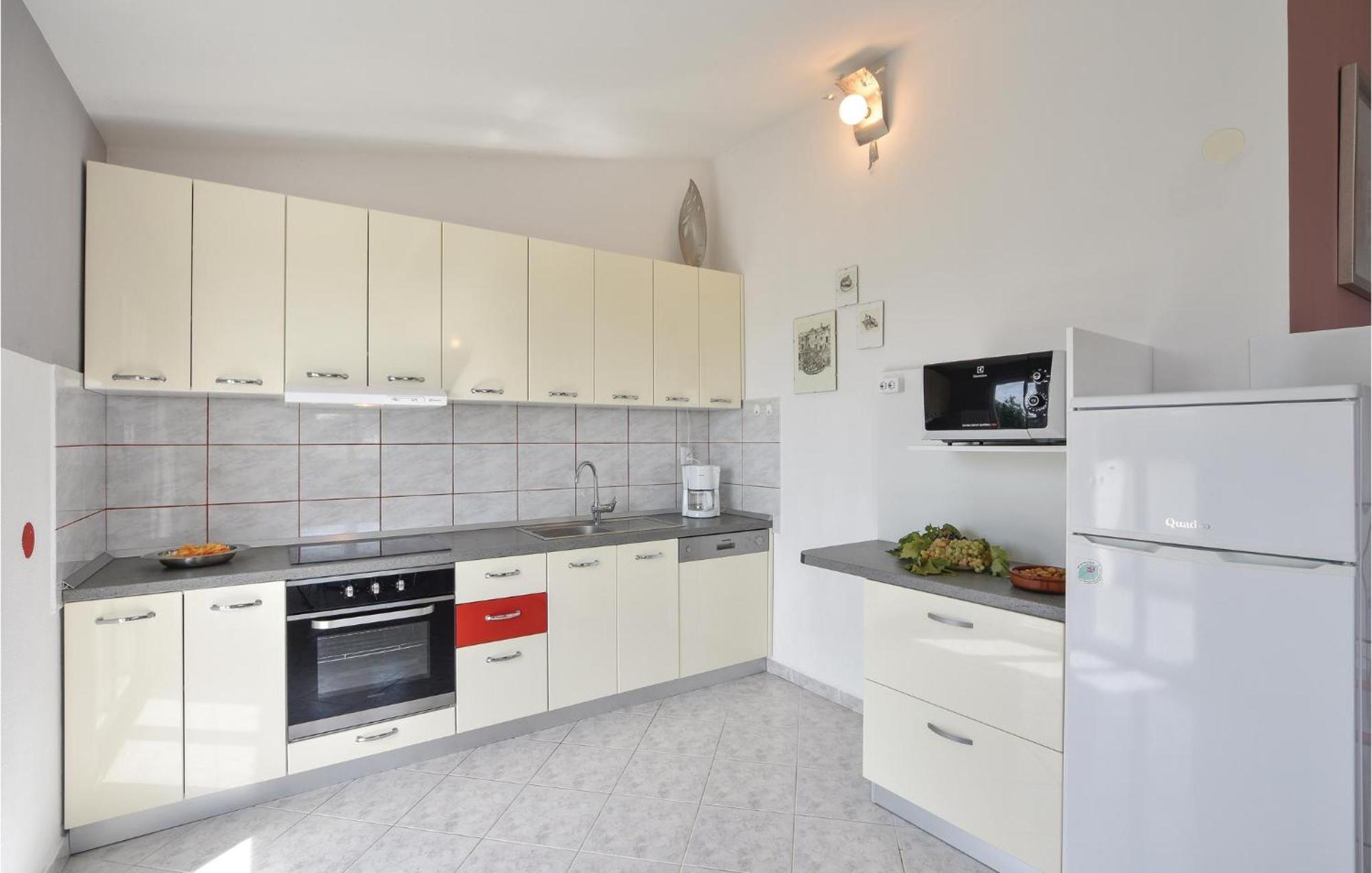 Gorgeous Home In Klis With Wifi Bobani Exteriör bild