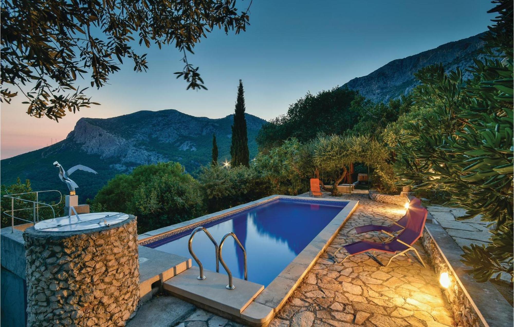 Gorgeous Home In Klis With Wifi Bobani Exteriör bild