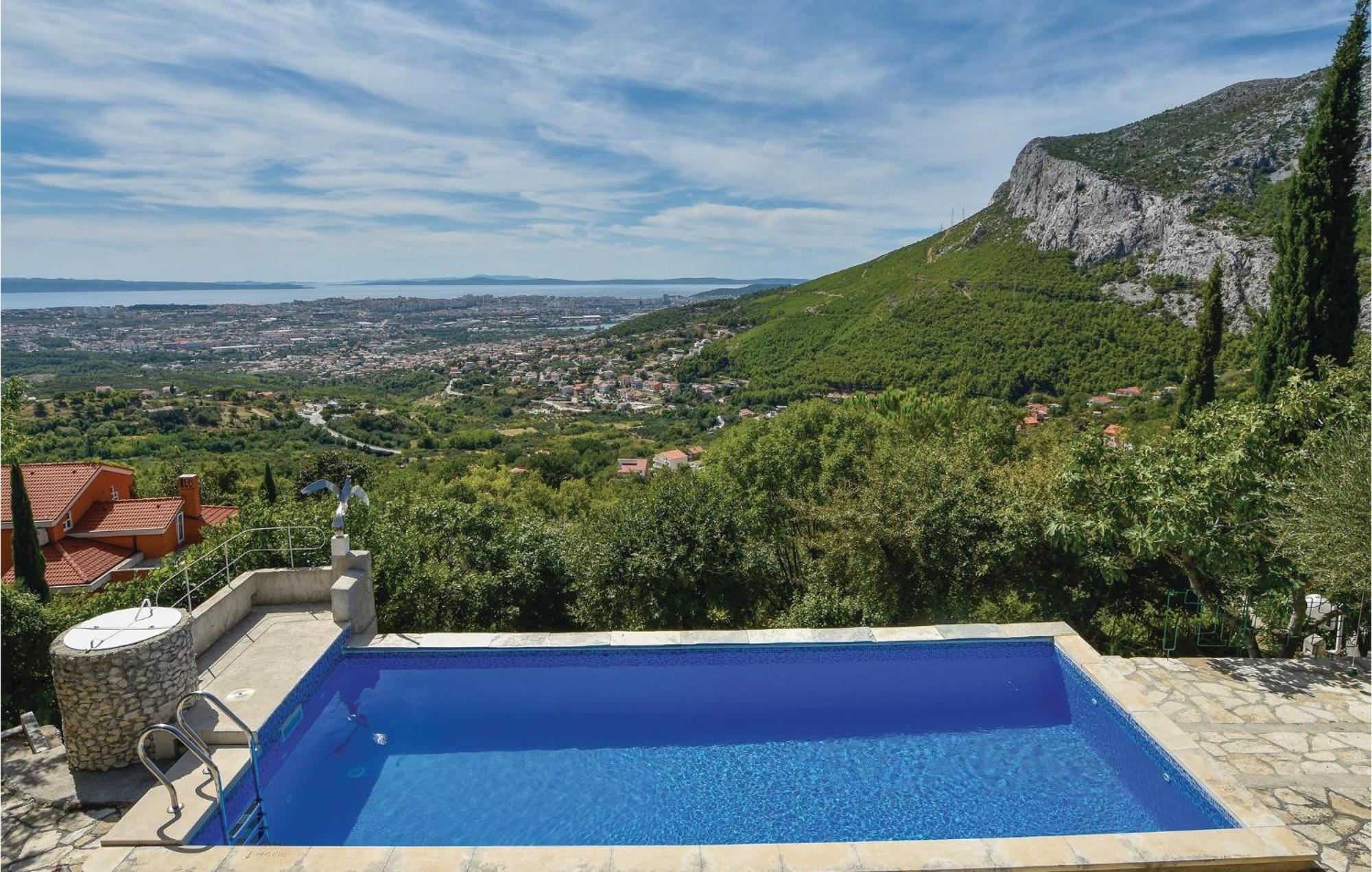 Gorgeous Home In Klis With Wifi Bobani Exteriör bild