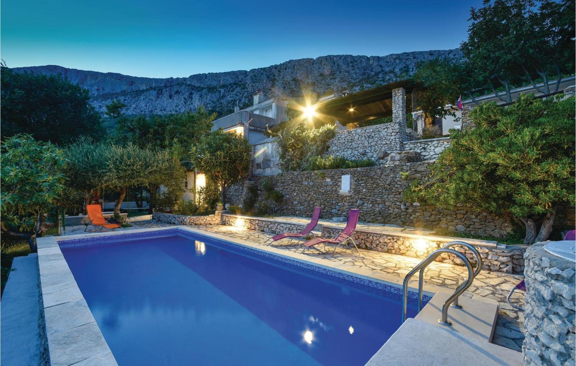 Gorgeous Home In Klis With Wifi Bobani Exteriör bild
