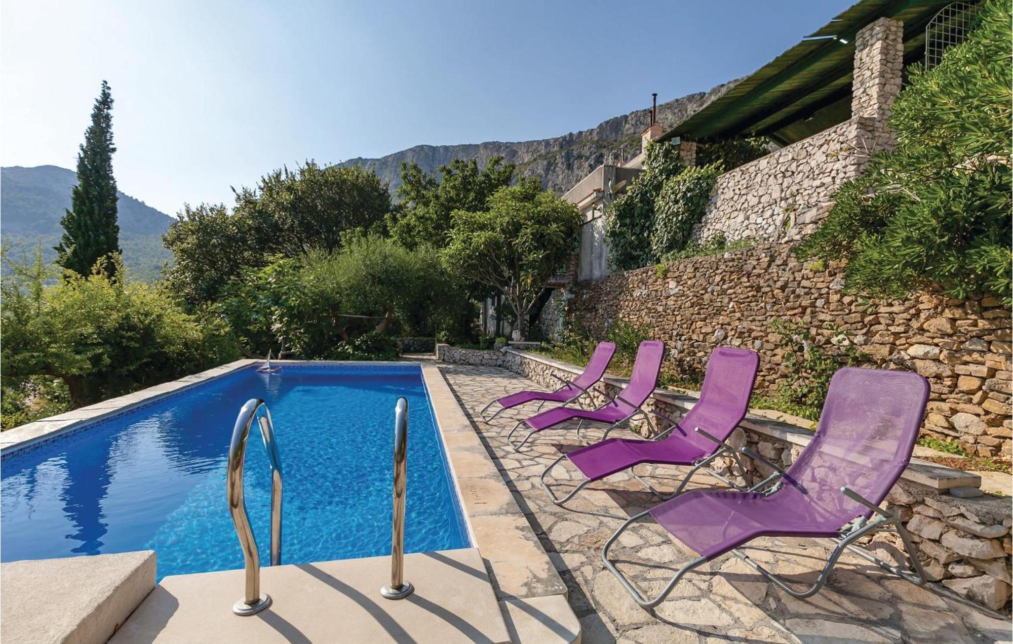 Gorgeous Home In Klis With Wifi Bobani Exteriör bild