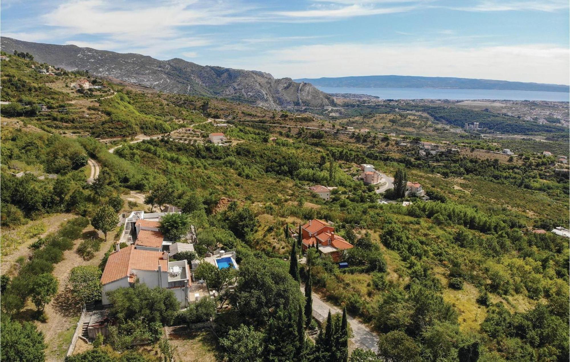 Gorgeous Home In Klis With Wifi Bobani Exteriör bild